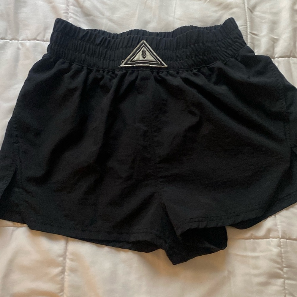 Free people movement L shorts